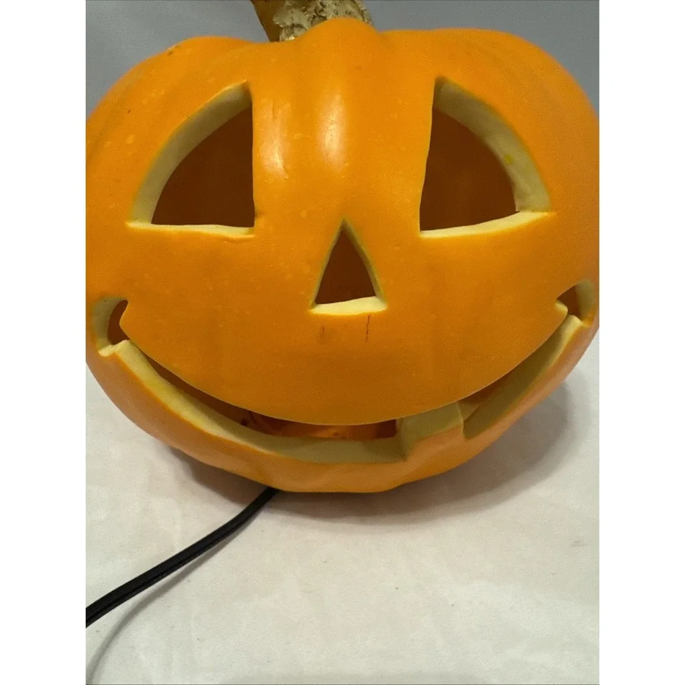 Halloween Jack o Lantern blow mold pumpkin Electric Lighted 2005 Model 22175 EUC